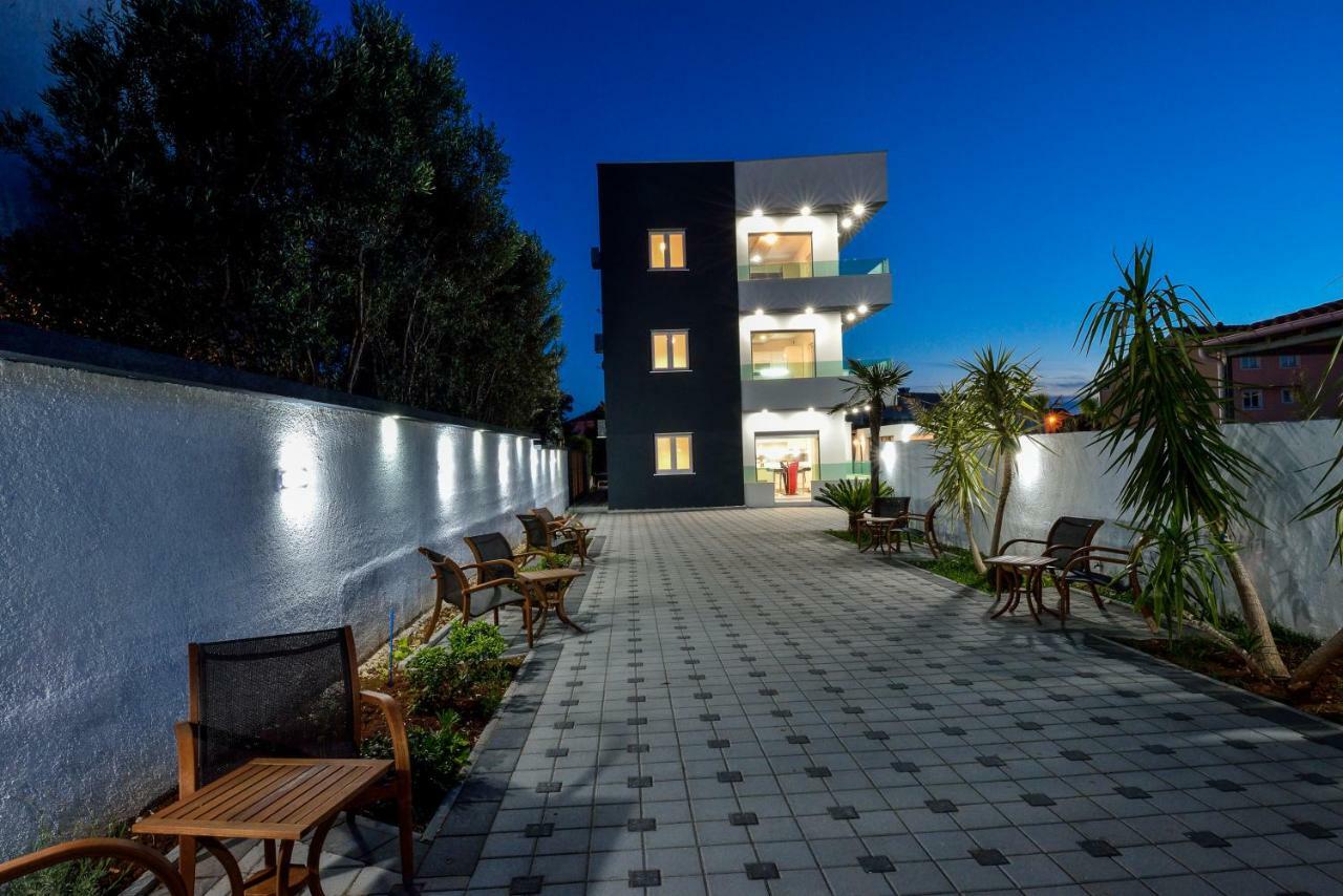 Boutique Apartments Blitz 比比涅 外观 照片